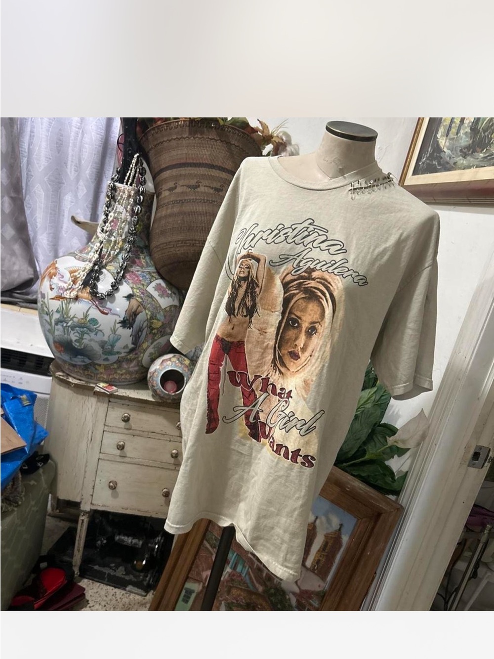 Cream Graphic Short Sleeve Tee with Red Accent Print